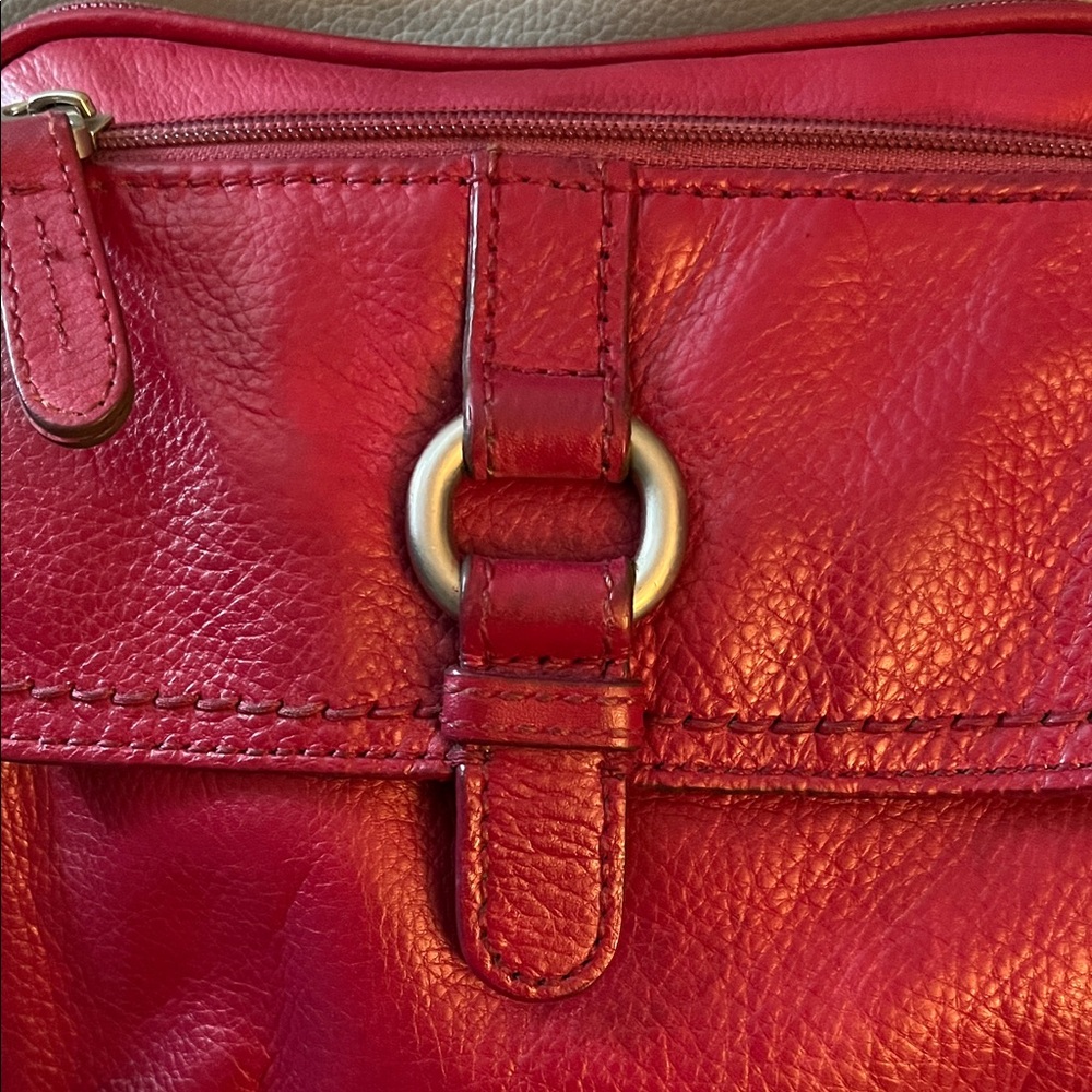 Fossil Deep Red Leather Crossbody  Messenger Bag - Picture 2 of 16